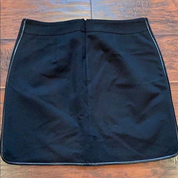 WHBM Skirt - Picture 2 of 5
